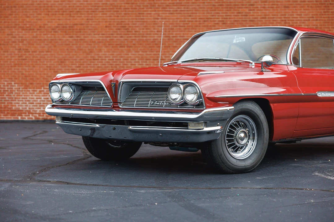 1961 Pontiac - Image 17 of 31