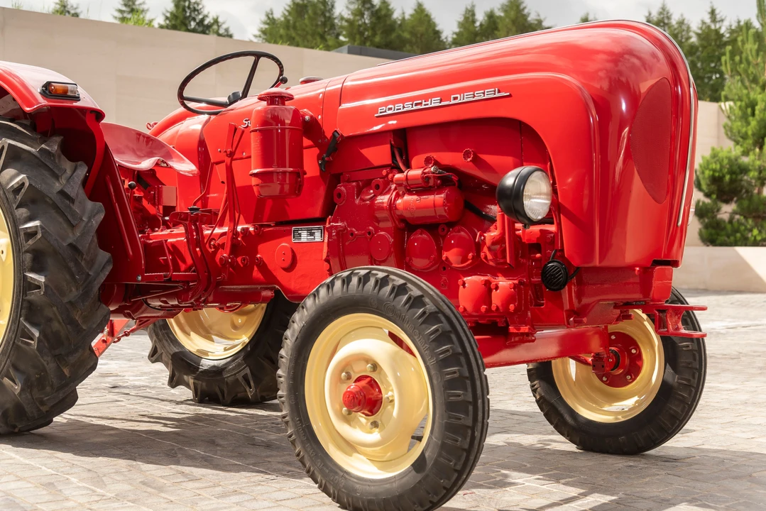 1961 Porsche Tractors - Image 20 of 31