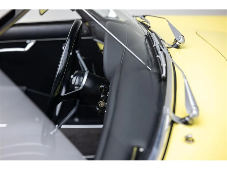 1961 Porsche 356 B - Image 28 of 31