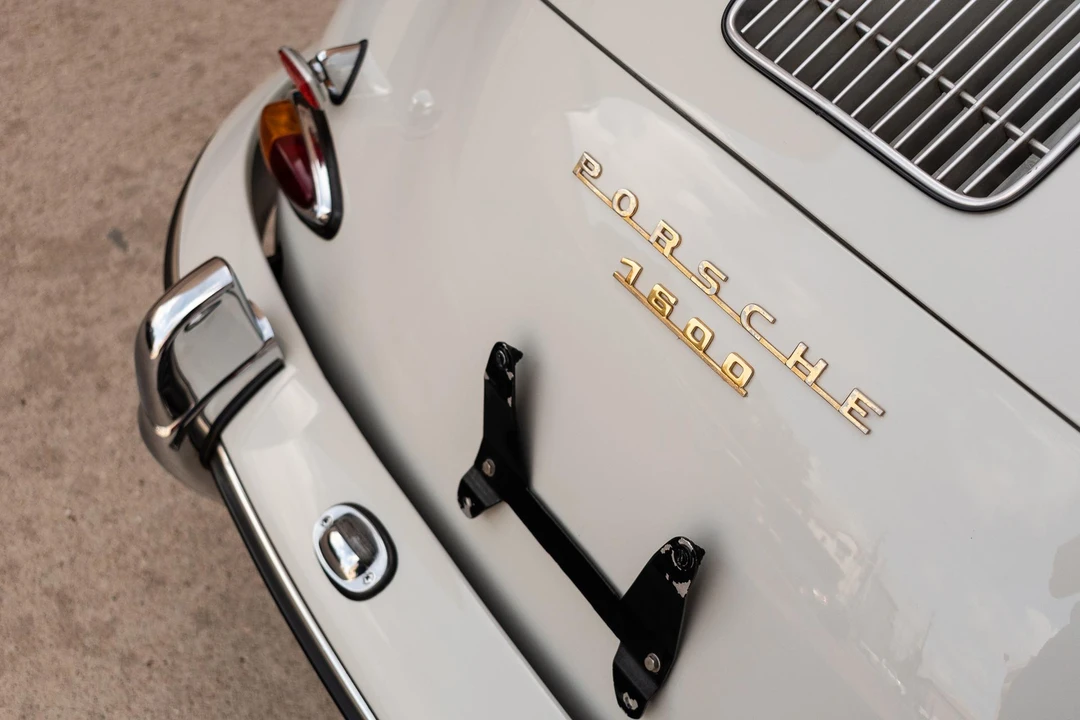 1961 Porsche 356 B - Image 12 of 31