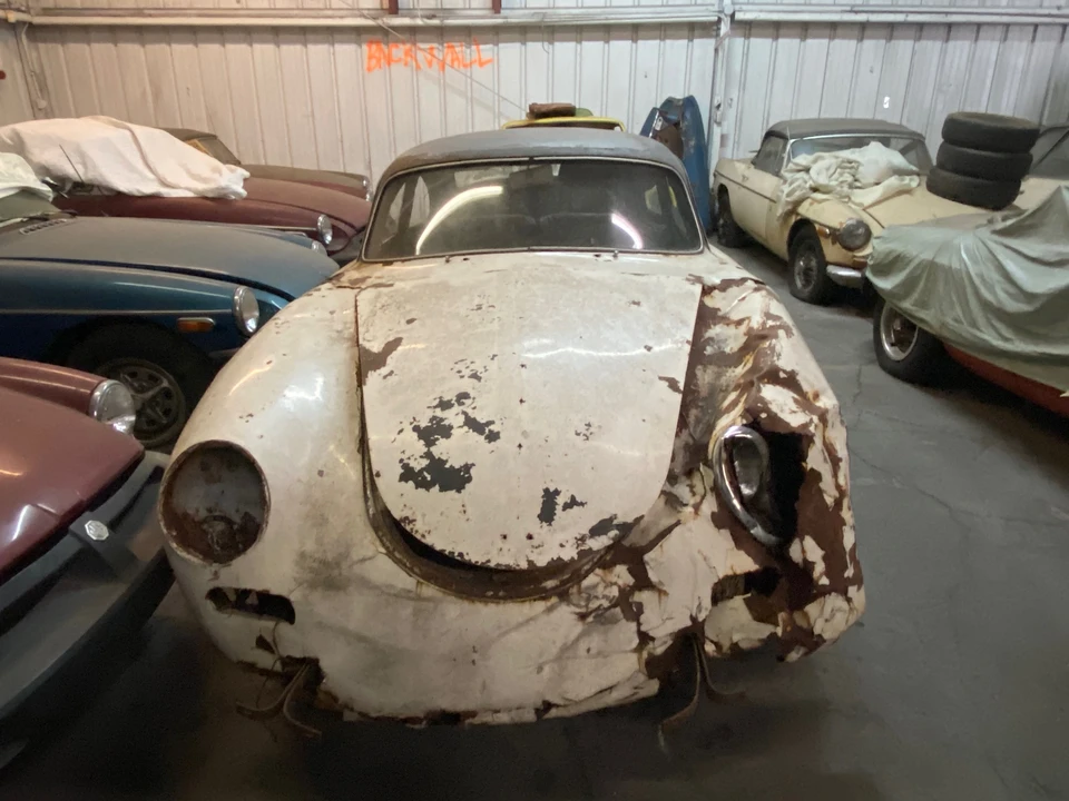 1961 Porsche 356 B - Image 4 of 31