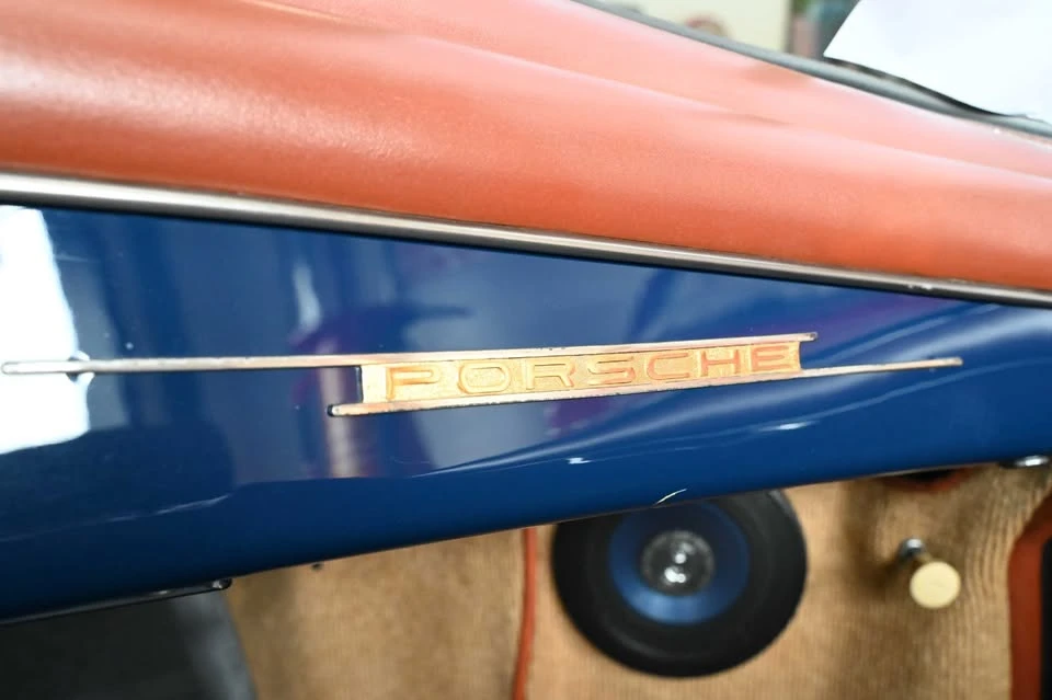 1961 Porsche 356 B - Image 11 of 17