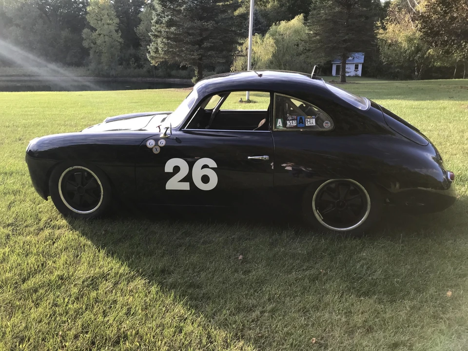 1961 Porsche 356 B - Image 9 of 31