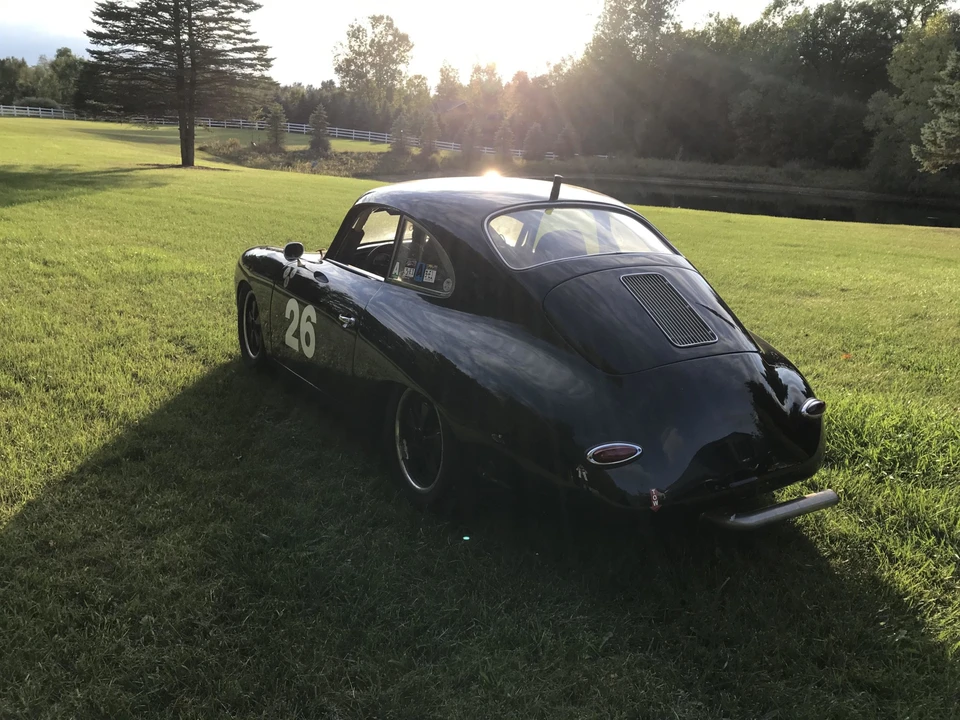 1961 Porsche 356 B - Image 8 of 31