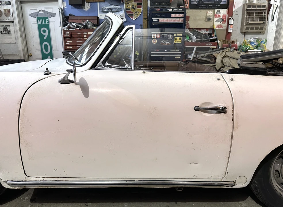 1961 Porsche 356 B - Image 26 of 31