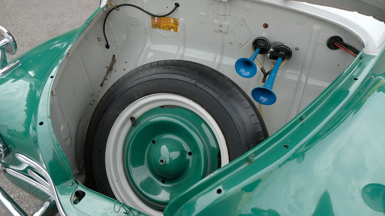 1961 Renault 4CV Convertible - Image 16 of 18