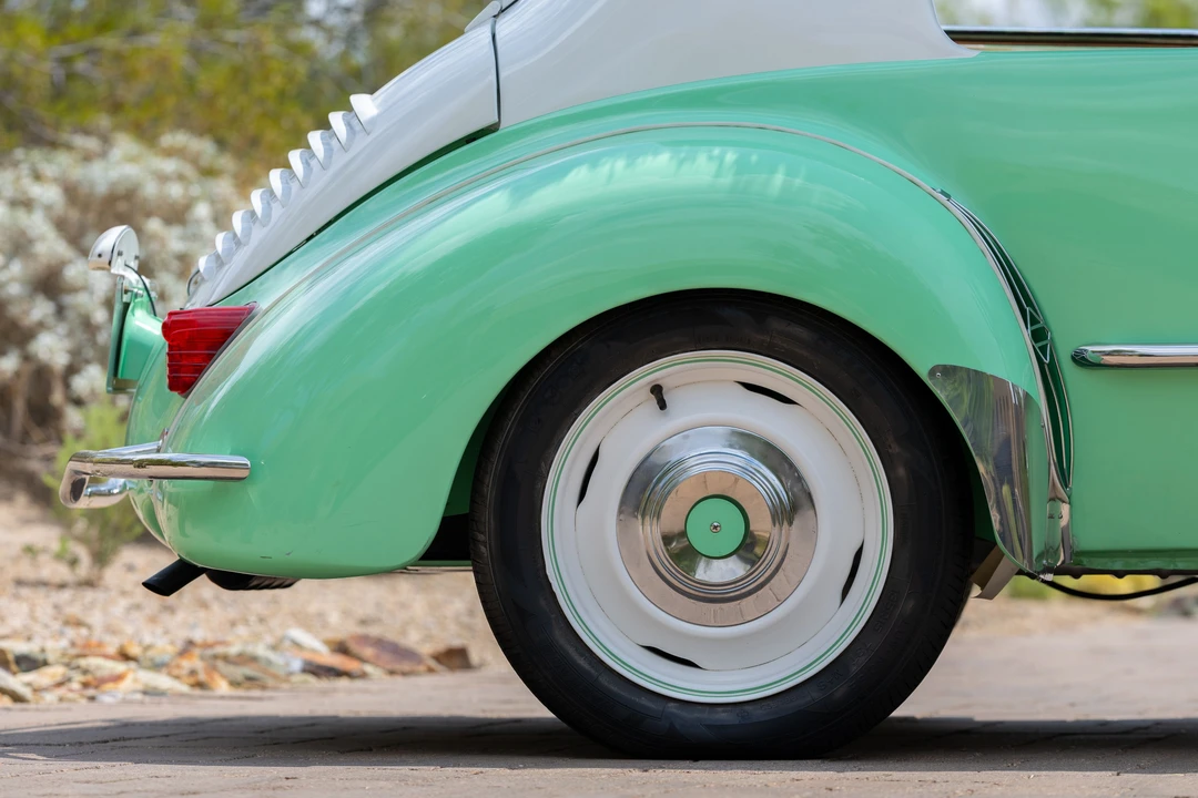 1961 Renault 4CV Convertible - Image 15 of 31