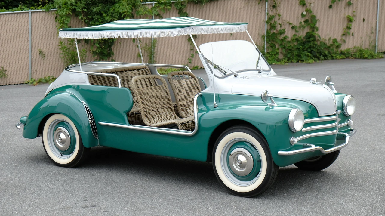 1961 Renault 4CV Convertible - Image 10 of 18