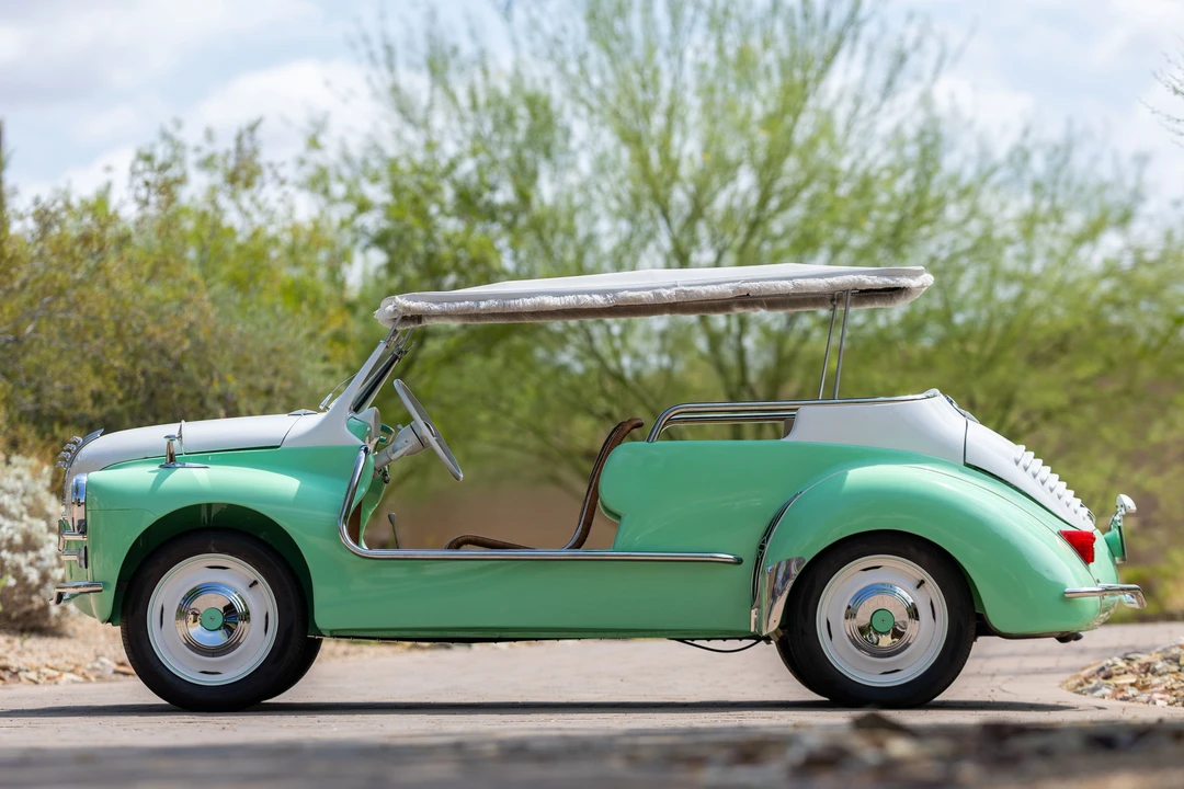 1961 Renault 4CV Convertible - Image 29 of 31