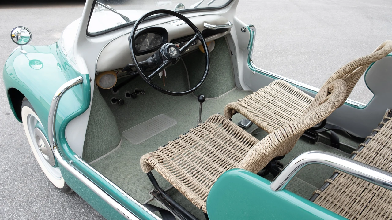 1961 Renault 4CV Convertible - Image 7 of 18