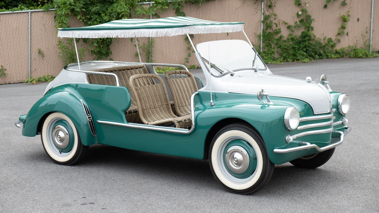 1961 Renault 4CV Convertible - Image 11 of 18