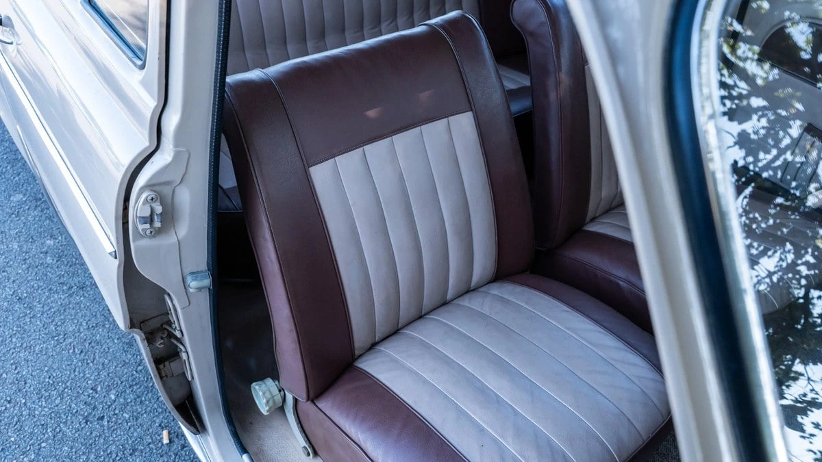 1961 Renault Dauphine - Image 6 of 30