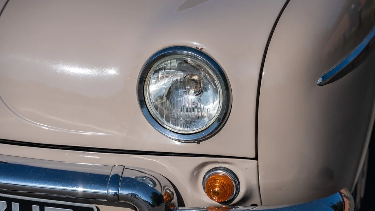 1961 Renault Dauphine - Image 8 of 30