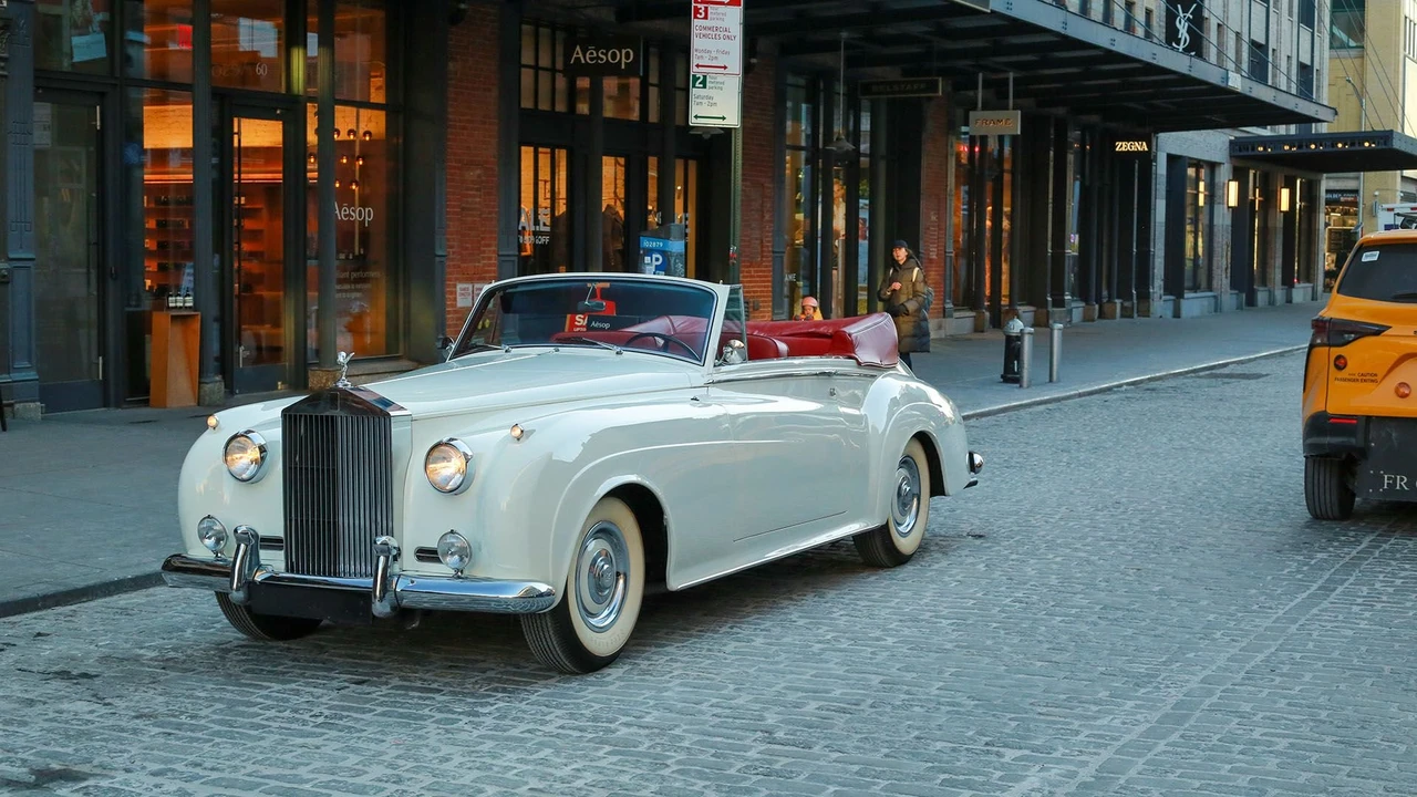 1961 Rolls-Royce Silver Cloud II - Image 12 of 31