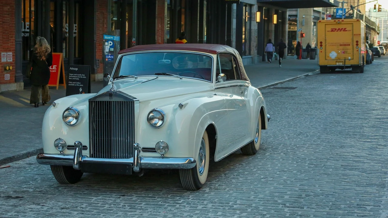 1961 Rolls-Royce Silver Cloud II - Image 13 of 31