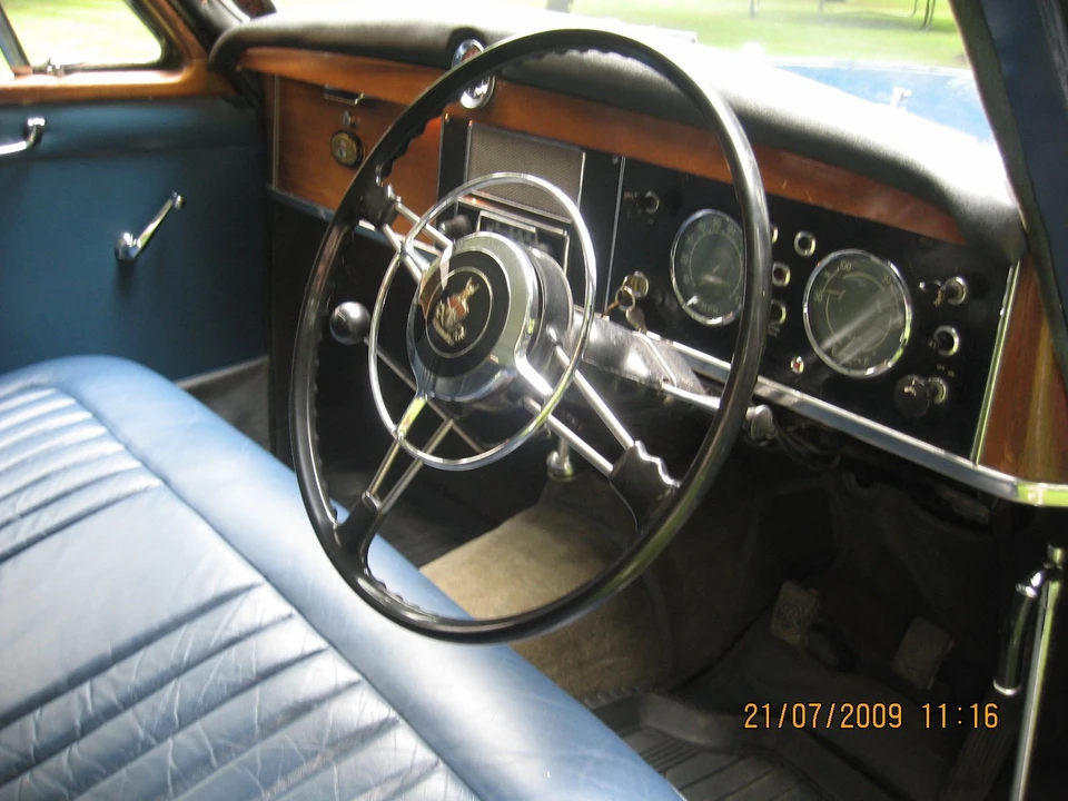 1961 Rover - Image 2 of 2