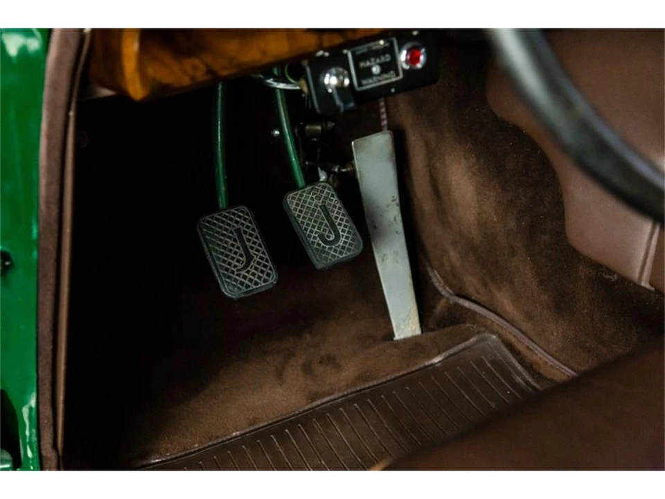 1961 Jaguar E-Type Series 1 - Image 25 of 31
