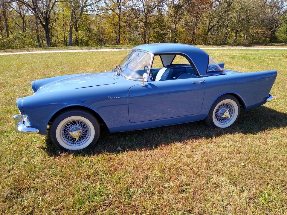 1961 Sunbeam Alpine Series II - Image 4 of 31