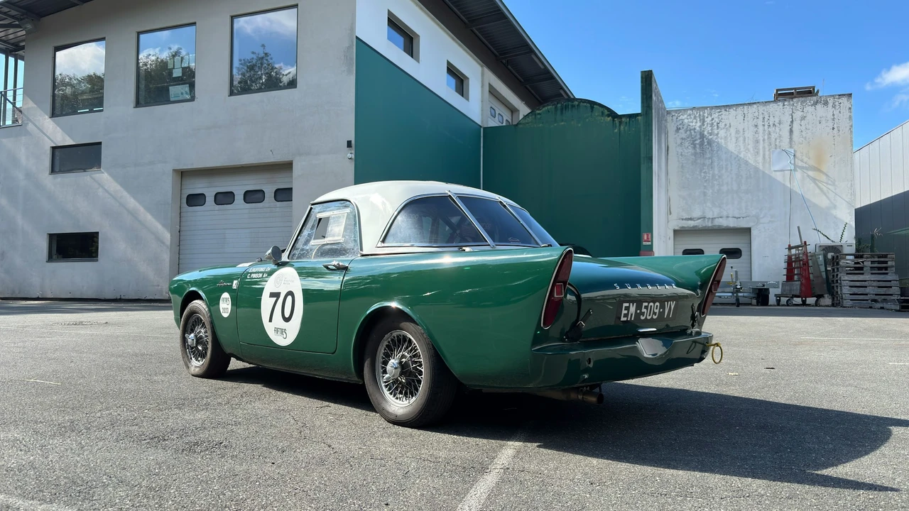 1961 Sunbeam Alpine Series II - Image 18 of 21