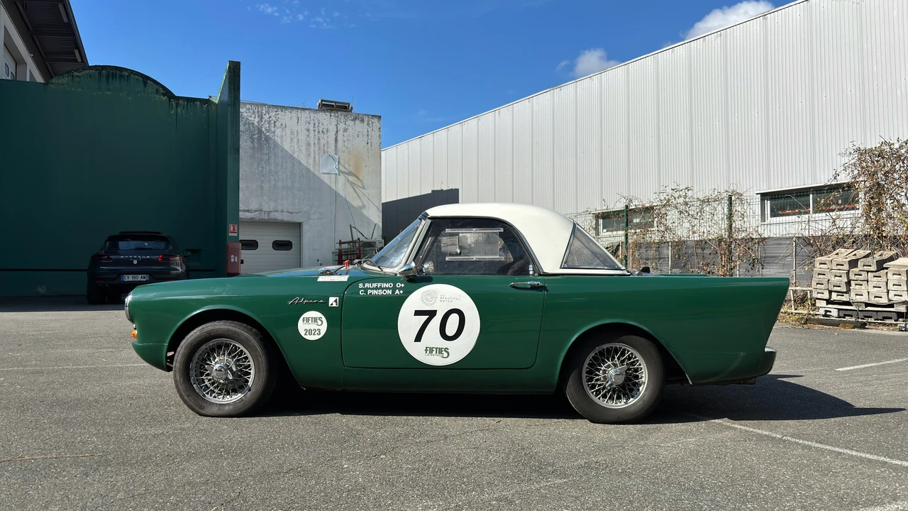 1961 Sunbeam Alpine Series II - Image 12 of 21