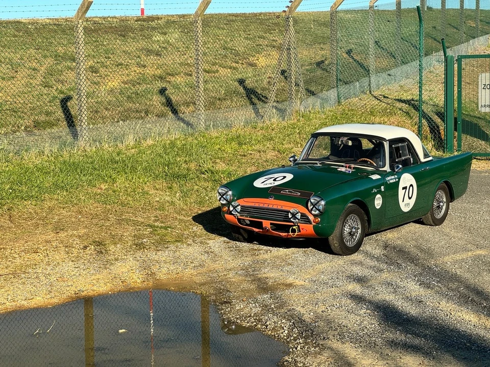 1961 Sunbeam Alpine Series II - Image 24 of 31