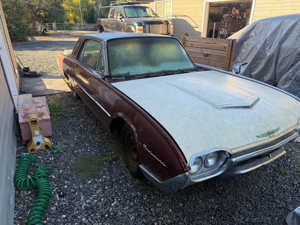 1961 Ford Thunderbird 3rd Gen - Image 2 of 5