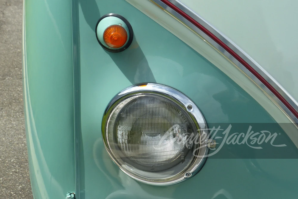 1961 Volkswagen Split-Window Bus - Image 11 of 18