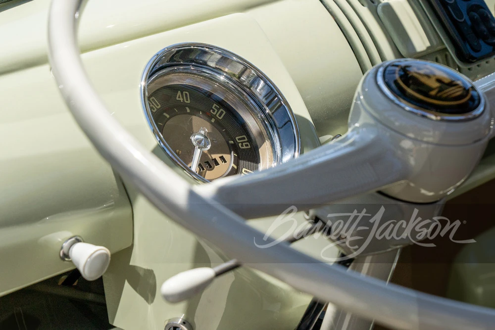 1961 Volkswagen Split-Window Bus - Image 6 of 31