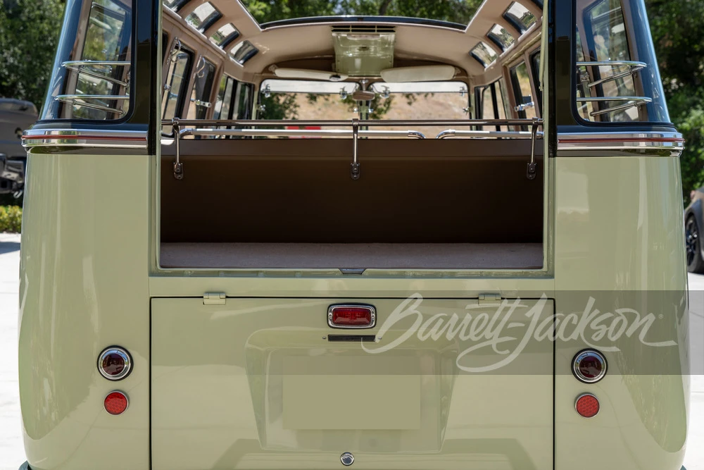 1961 Volkswagen Split-Window Bus - Image 9 of 31