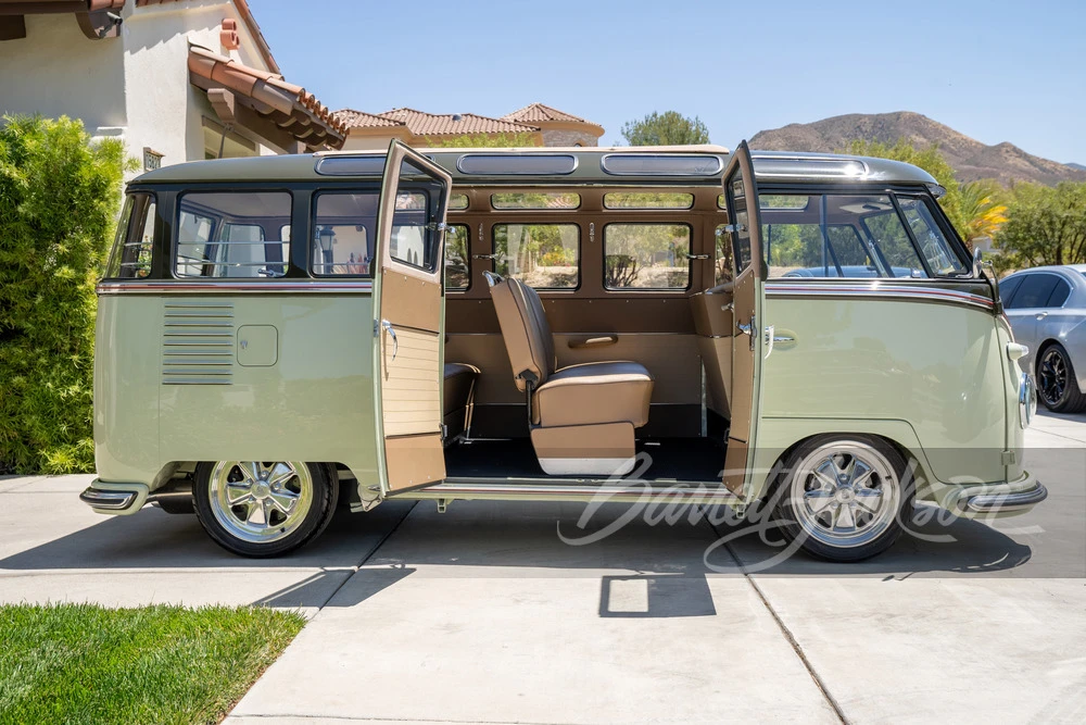 1961 Volkswagen Split-Window Bus - Image 18 of 31