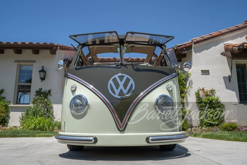1961 Volkswagen Split-Window Bus - Image 27 of 31