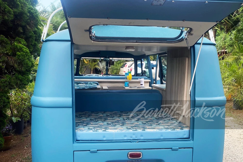 1961 Volkswagen Split-Window Camper - Image 10 of 15