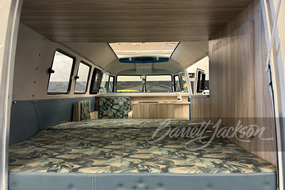 1961 Volkswagen Split-Window Camper - Image 9 of 14