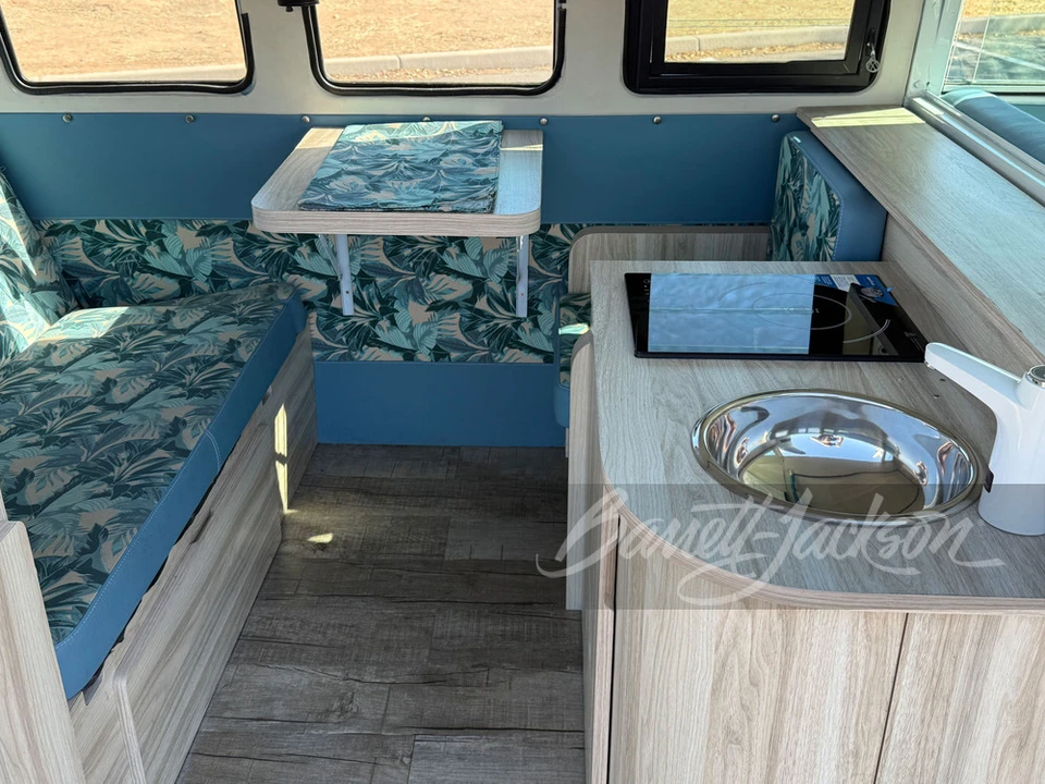 1961 Volkswagen Split-Window Camper - Image 10 of 10
