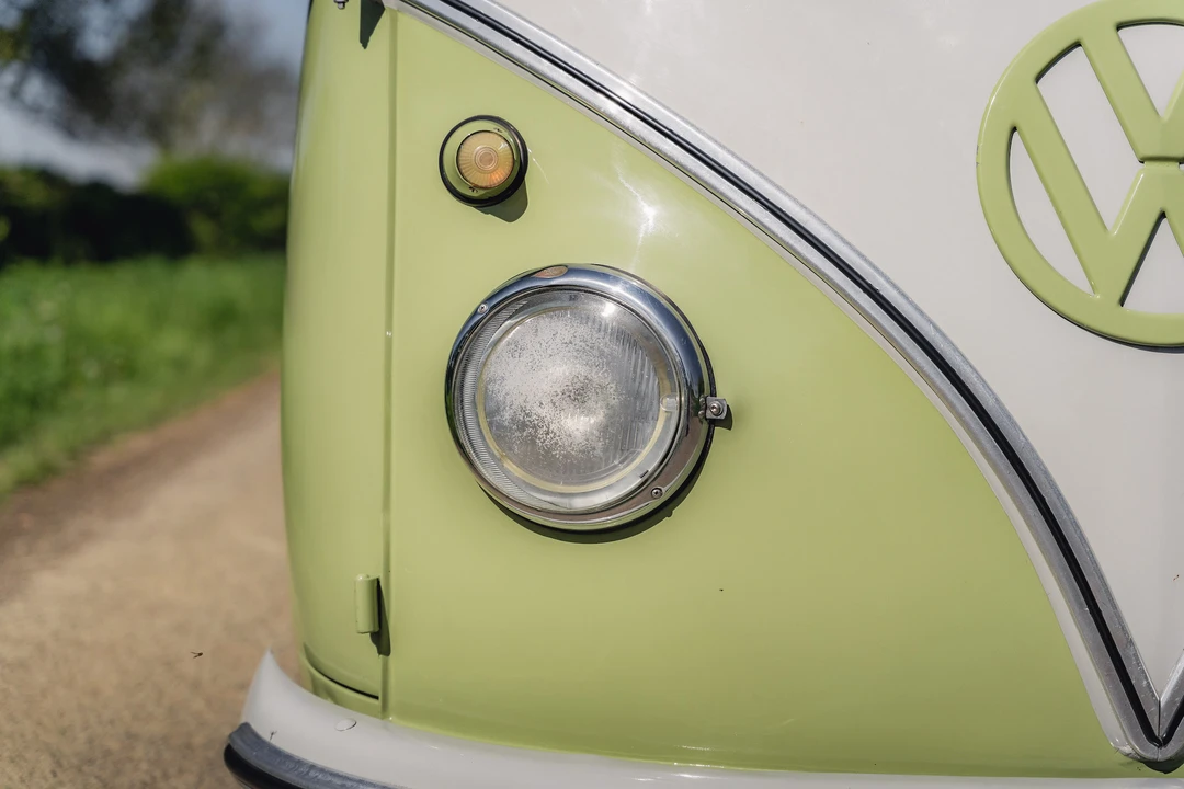 1961 Volkswagen Split-Window Bus - Image 27 of 31