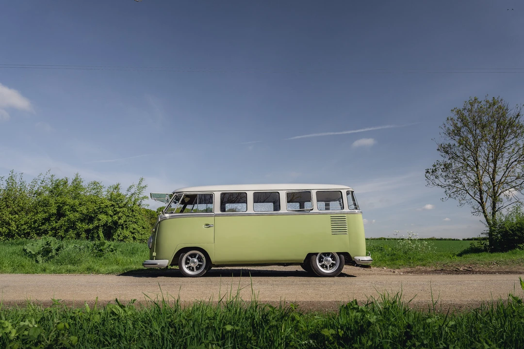 1961 Volkswagen Split-Window Bus - Image 4 of 31