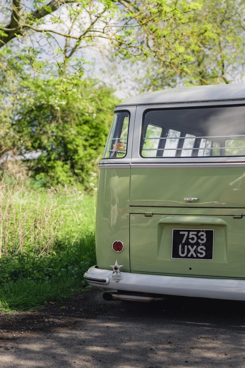 1961 Volkswagen Split-Window Bus - Image 25 of 31