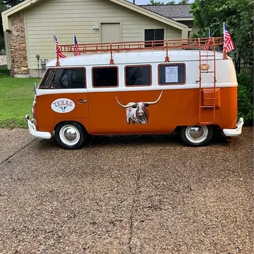 1961 Volkswagen Bus Split Window Walk Through