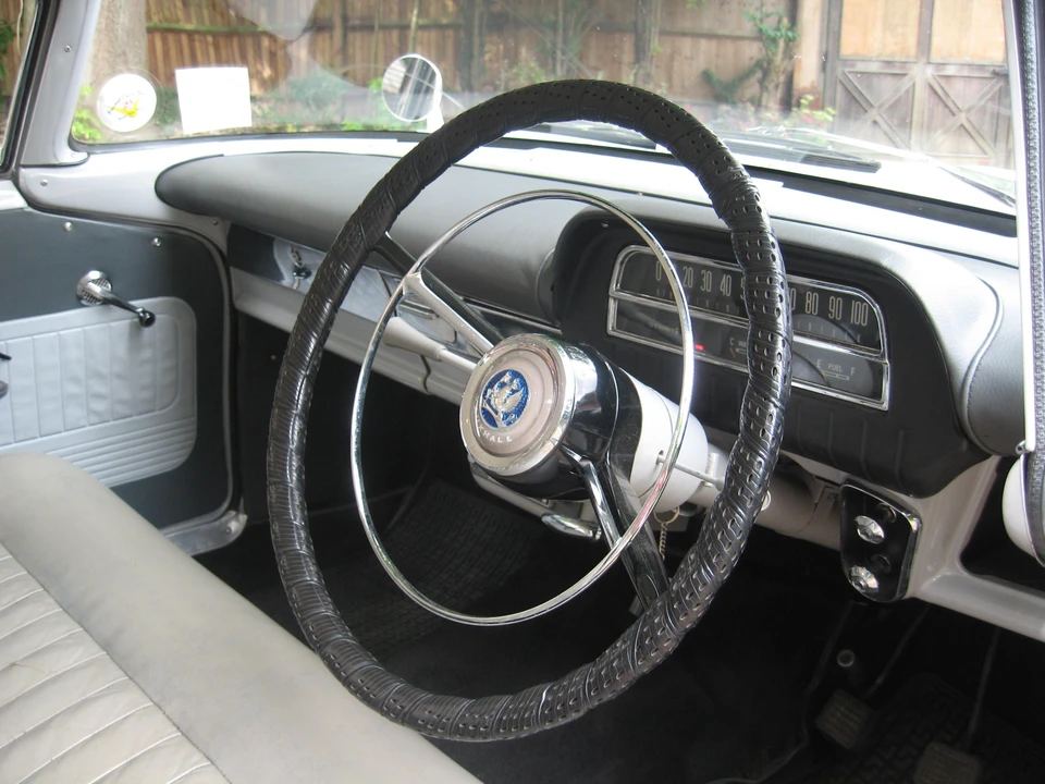 1961 Vauxhall - Image 2 of 4