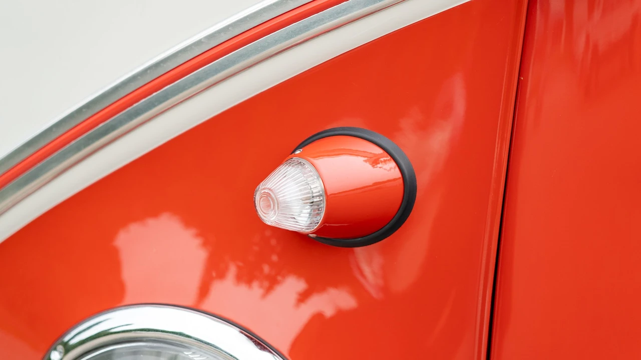 1961 Volkswagen Split-Window Bus - Image 17 of 31