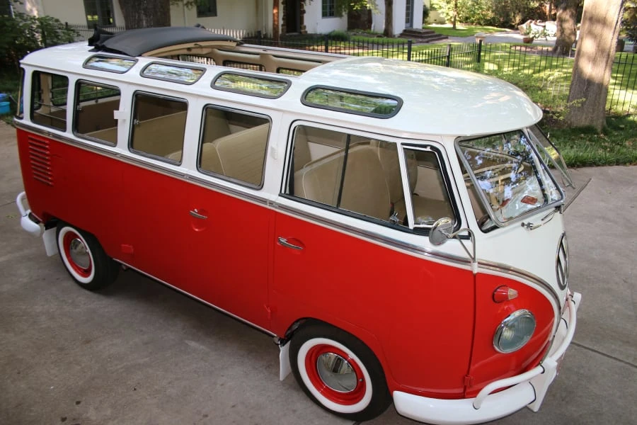 1961 Volkswagen Split-Window Bus - Image 12 of 12