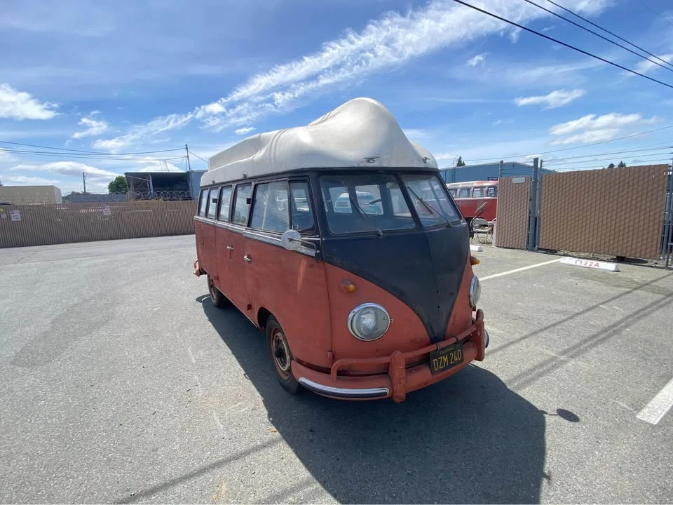 1961 Volkswagen Split-Window Bus - Image 5 of 13