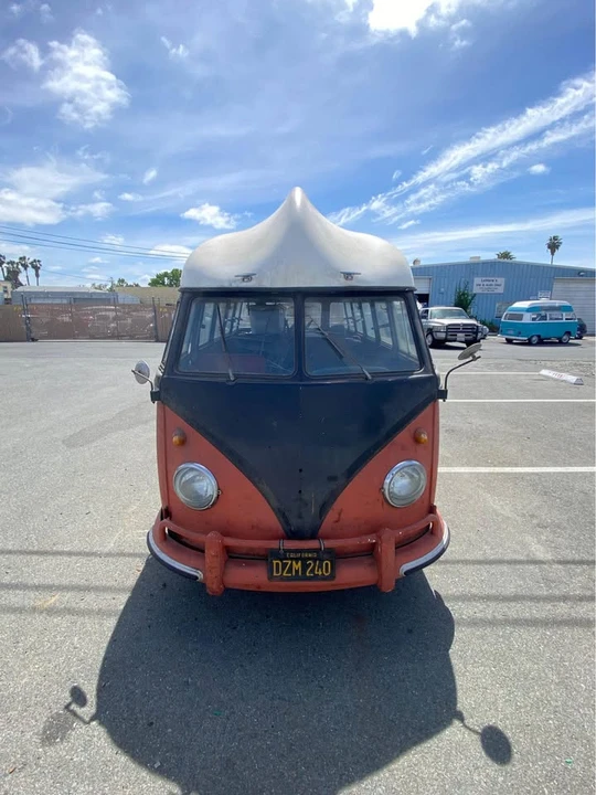 1961 Volkswagen Split-Window Bus - Image 4 of 13