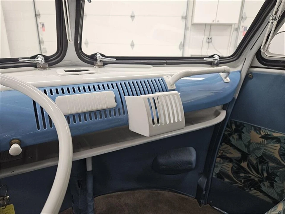 1961 Volkswagen Split-Window Bus - Image 13 of 31