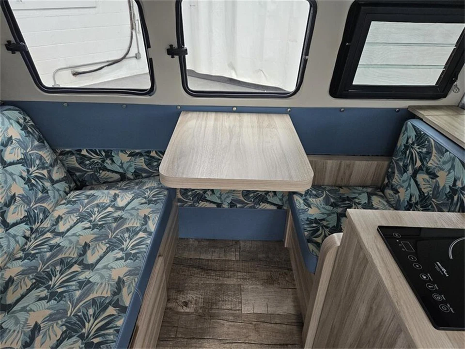 1961 Volkswagen Split-Window Bus - Image 22 of 31