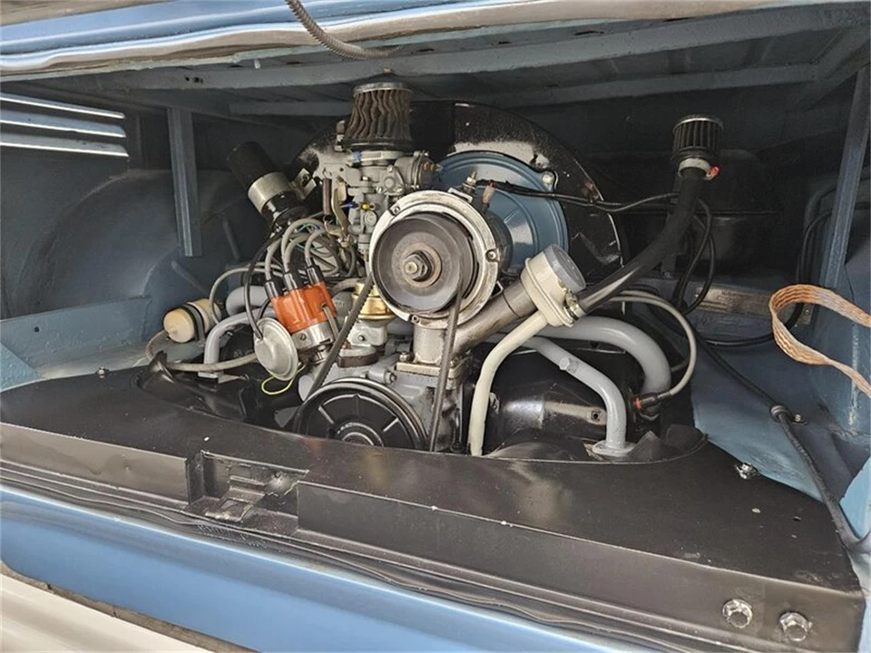 1961 Volkswagen Split-Window Bus - Image 8 of 31