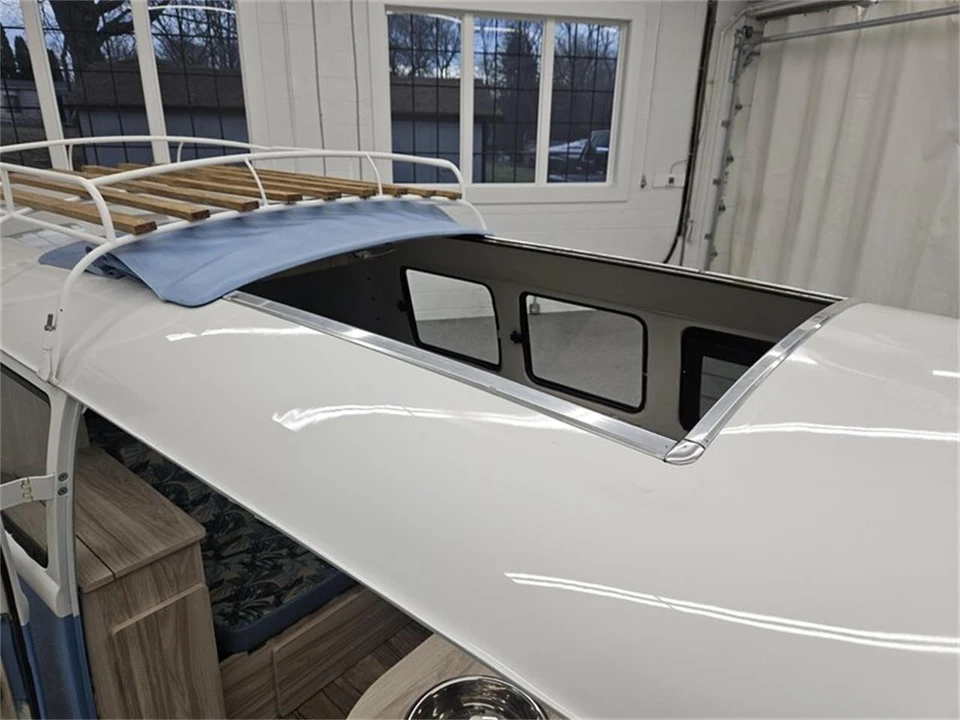 1961 Volkswagen Split-Window Bus - Image 28 of 31