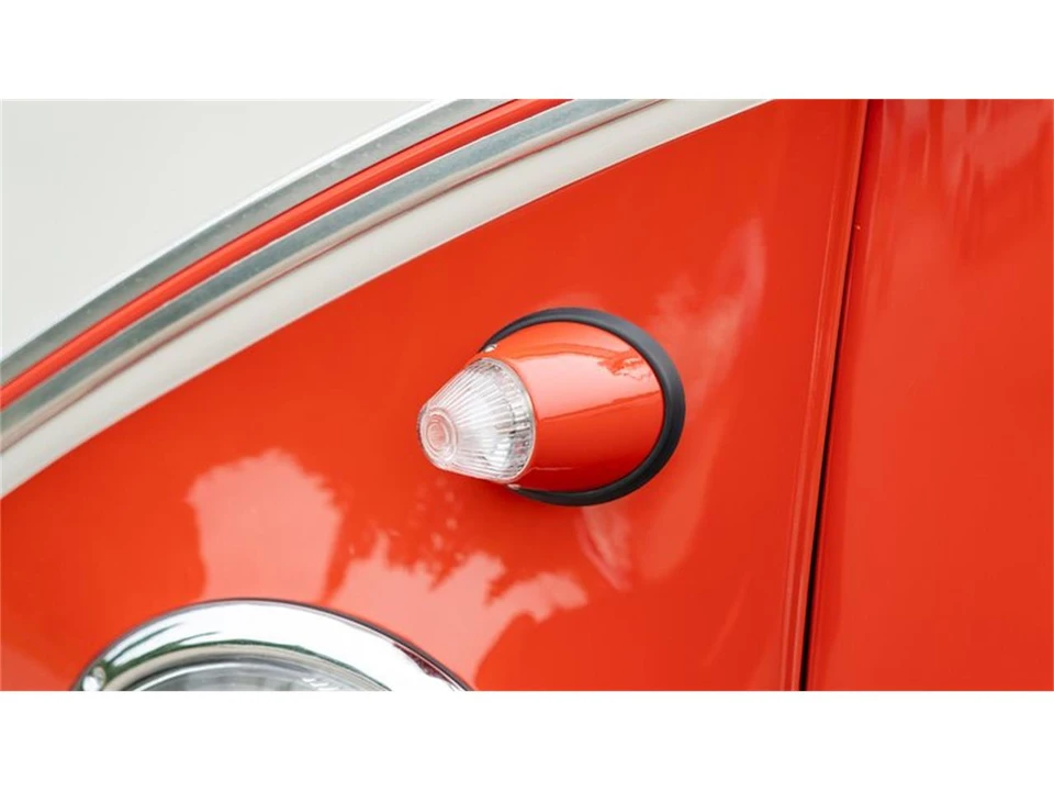 1961 Volkswagen Split-Window Bus - Image 21 of 31