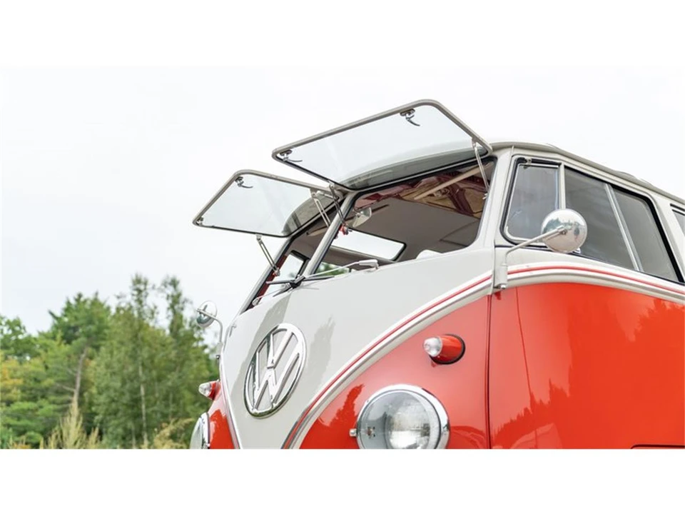 1961 Volkswagen Split-Window Bus - Image 6 of 31
