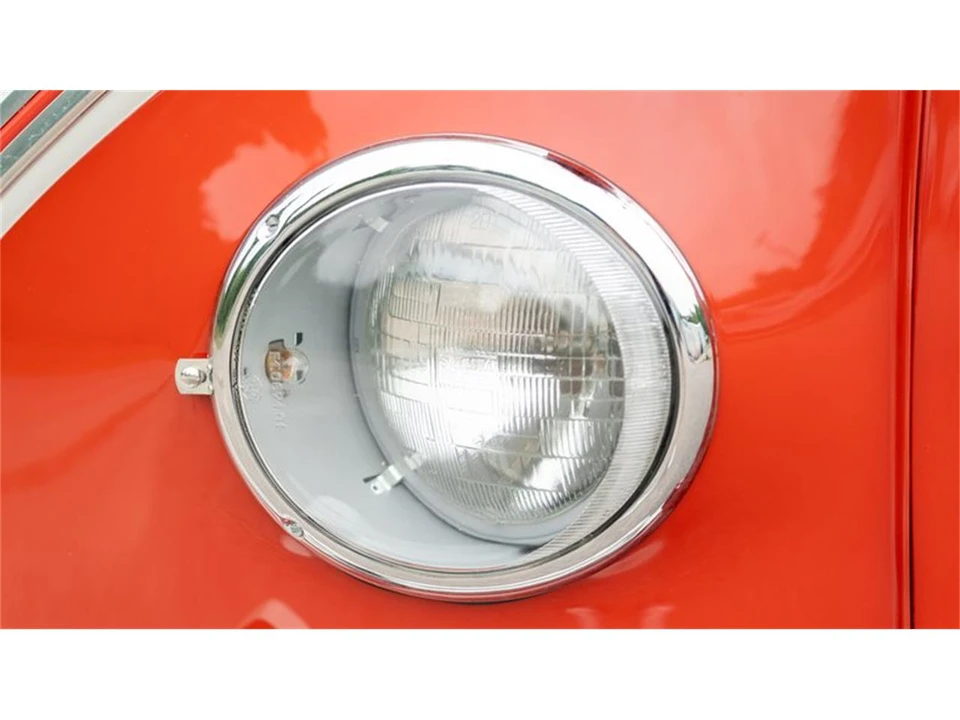 1961 Volkswagen Split-Window Bus - Image 20 of 31